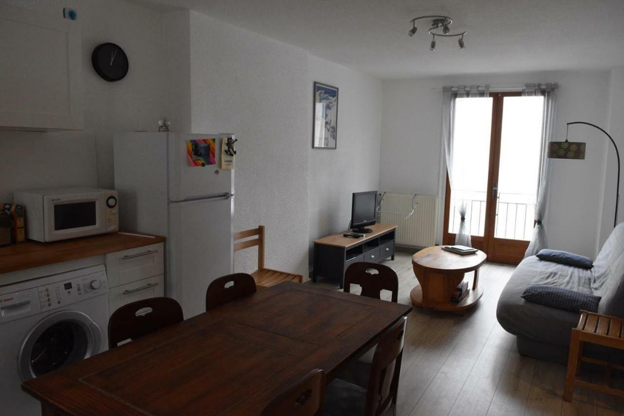 Апартаменти T3 3 Etoiles Hyper Centre Luchon Bagneres-de-Luchon Екстер'єр фото